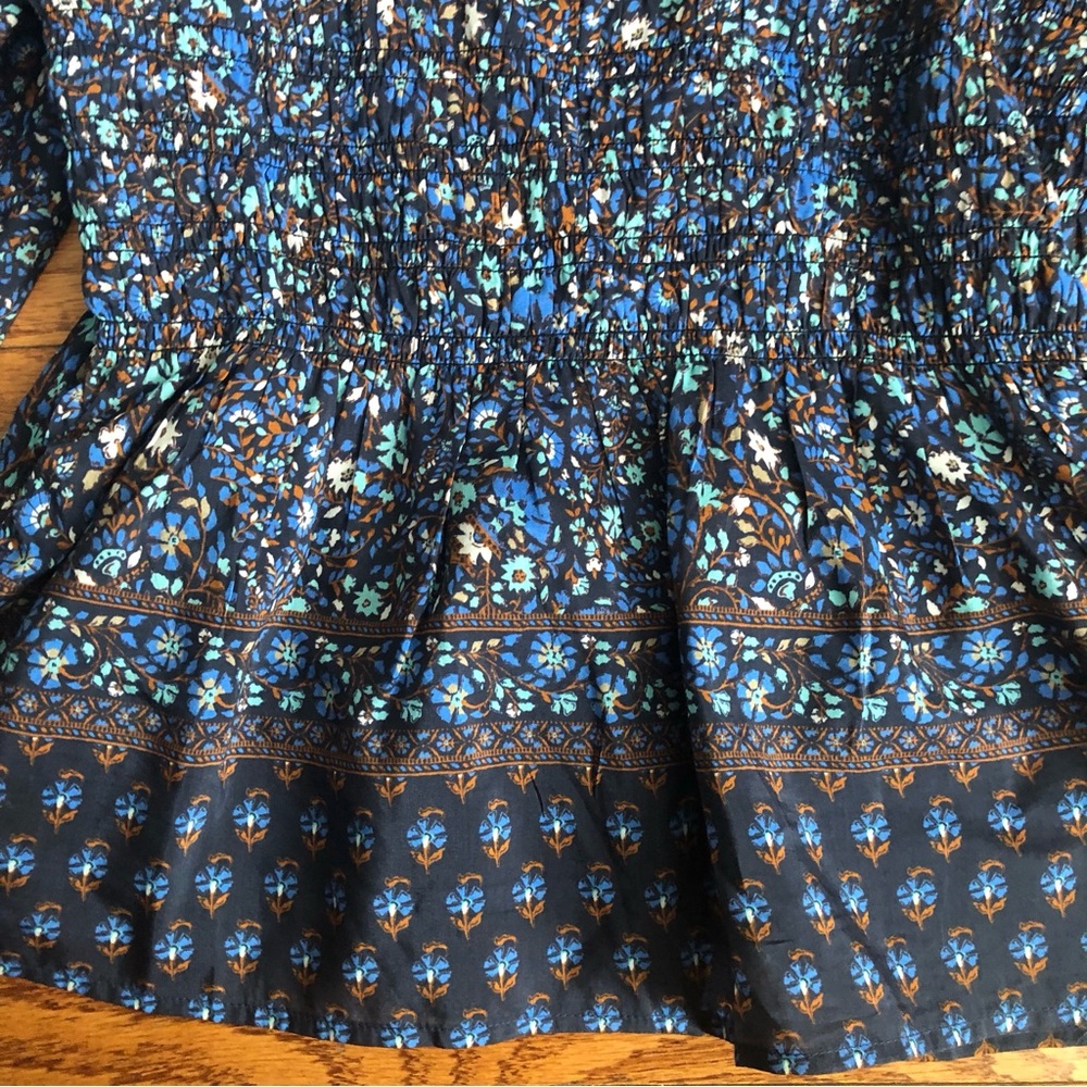 Vineyard Vines Fenwick Paisley Floral Smocked Blue Silk Top Women’s Size M NWOT - Picture 11 of 13